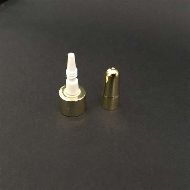 Hot Sale 7 ml Essence Pet Plastic Dropper Bottle With Gold Twist Cap for Personal Makeup and Skin Care