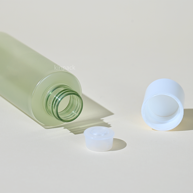 Hot Sale 100ml 150ml Empty Plastic Pet Toner Essence Water Bottle With Plastic Cap for Face Skin Care Cosmetic Packaging