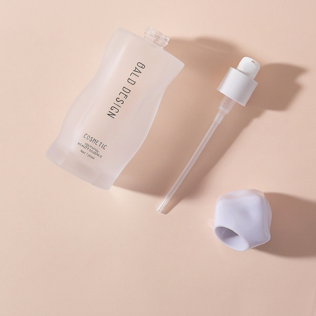 Free Sample Luxury Custom Logo 50/100ml Clear Glass Pump Bottle For Body Lotion Toner Cosmetic Packaging