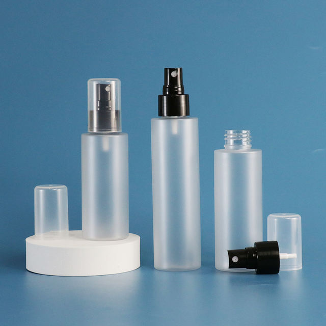 Skincare Cosmetics Packaging Bottle Instock 100ml 120ml 150ml Frosted Sliver Gold Toner Bottle Essence PET Plastic Bottles