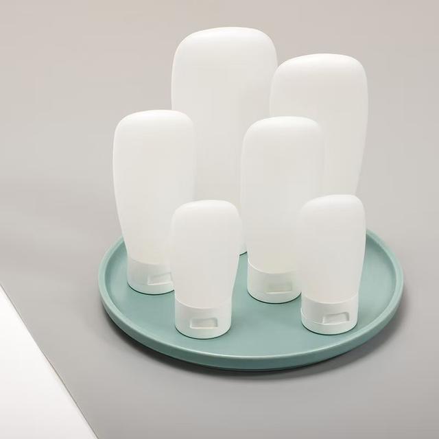 Wholesale 30ml 60ml 100ml HDPE Frost Oval Plastic Squeeze Bottles for Skin Care Serum Lotion Shampoo Silk Screen Printing