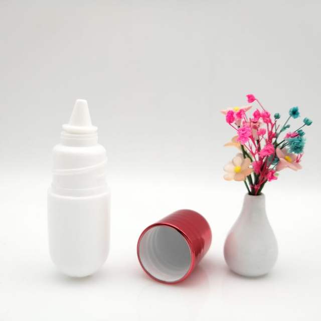 Cosmetic the New Arrival High Quality Trending Special Design Wholesale Makeup Rotating Packaging Essence Oil Capsule Bottle