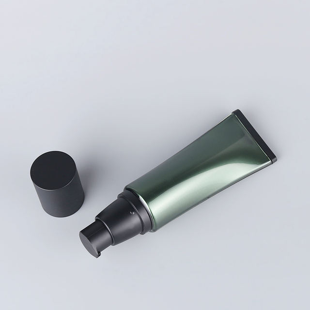 High Quality Cosmetic Packaging Soft Plastic Tube Bottle Facial Cleanser Soft Tube Bottle With Cream Pump