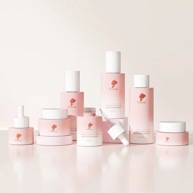 Pink Packaging Cosmetics Glass Bottle and Jar Set Plastic Cosmetic Glass Bottles and Jars Set