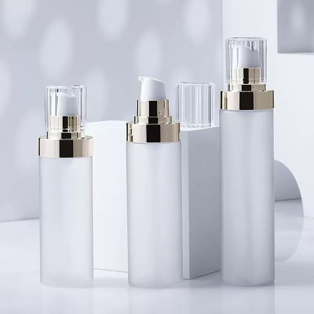 Transparent Frost Acrylic Spray Lotion Toner Bottle with Crown Shape Cap Screen Printed Refillable 100ml-200ml Sizes Available