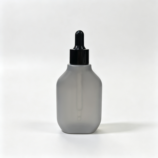 Source Factory 100ml Matte Grey Rounded Flat PET Bottle Black PET Dropper Silk Screen Printed Essential Oil Serum Bottle