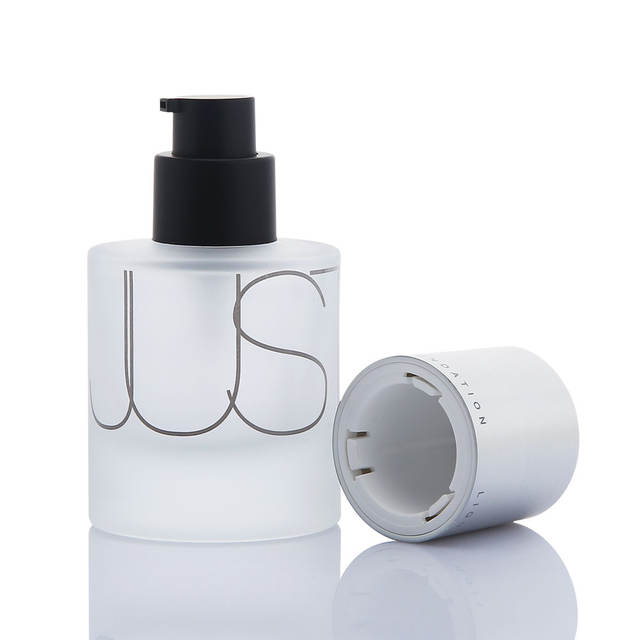 25ML Newly Arrival Cosmetic Glass Bottle Small Cosmetic Packaging with Pump Sprayer