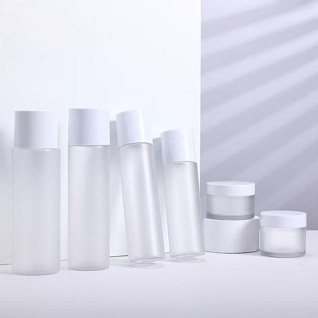 PET Round Transparent Matte Empty Bottles for Skin Care Toners and Lotions Packaging