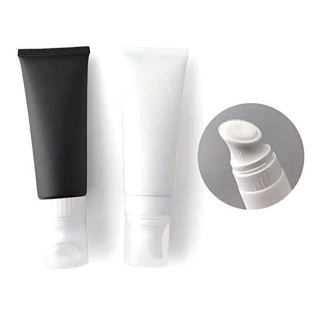 Custom Logo White Cosmetic Squeeze Tube With Silicone Brush Head Cleansing Empty Bottle for Facial Cleanser, Essence and Cream.
