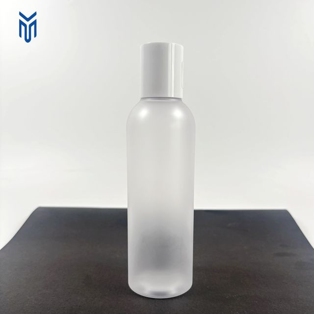 Hot Sale 200ml Round Shoulder clear Frosted PET Cosmetic Bottle Makeup Bottle Toner Bottle with Plug