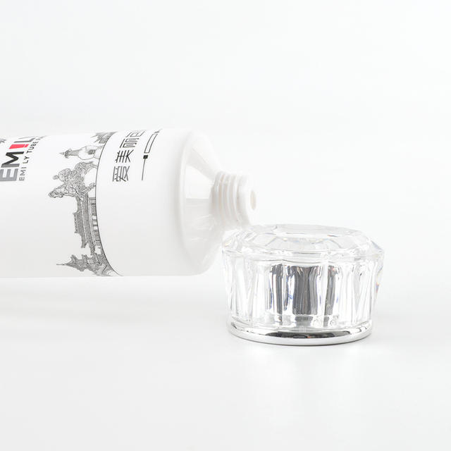 High-End Customizable Logo Skin Care Serum Bottle White Cosmetic Soft Tube Acrylic Cap Empty Plastic Screen Printing