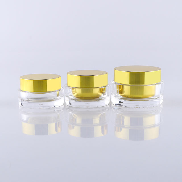 Luxury Plastic Acrylic Skincare Bottle 15g 30g 50g Capacities With Pump Sealing Screw Cap for Cosmetics Skincare Packaging