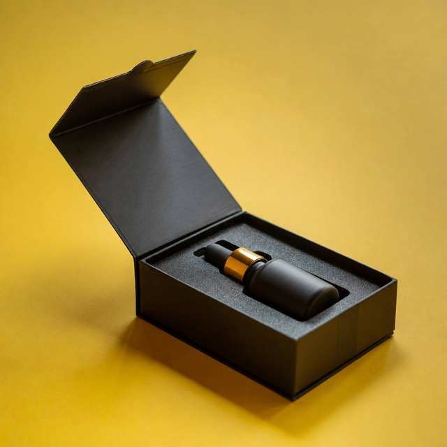 10ml 15ml 30ml 50ml 100ml Matte Black Beard Oil Glass Dropper Bottle Frosted Serum Essential Oil Bottle With Gold Dropper